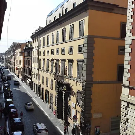 Pensión Del Corso